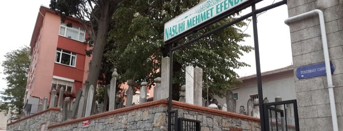 Nasuhi Mehmet Efendi Camii is one of สถานที่ที่ baha ali ถูกใจ.