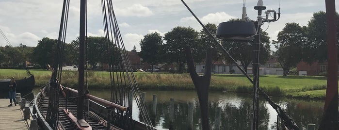 Vikingeskibsmuseet is one of Copenhague.