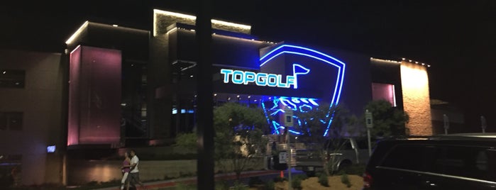 Topgolf is one of Henocさんのお気に入りスポット.