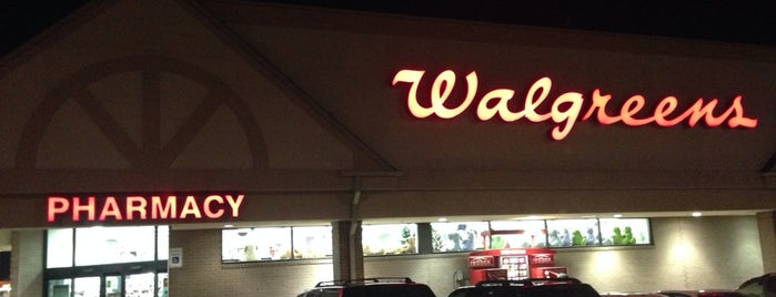 Walgreens is one of Locais curtidos por Marlanne.