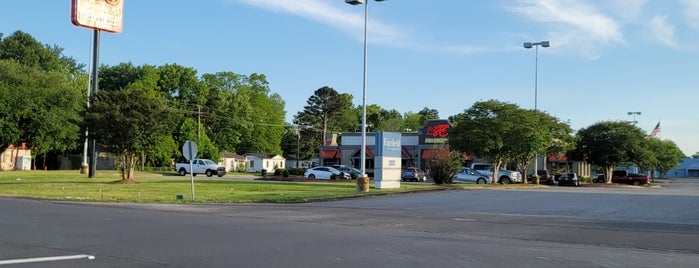 Logan's Roadhouse is one of Top 10 dinner spots in Tioga, LA.