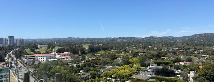 Rooftop By JG is one of LA Trip w my Bih.