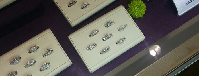 Kessler's Diamond Center is one of TJ 님이 좋아한 장소.