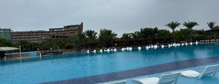 Noah's Ark Hotel Beach is one of Murat'ın Beğendiği Mekanlar.