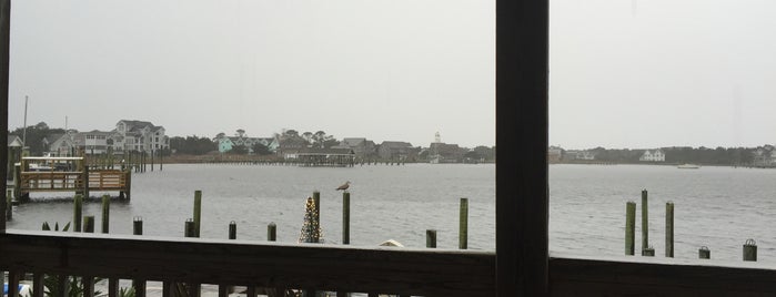 Captain's Landing Waterfront Hotel Suites is one of Ocracoke Island.