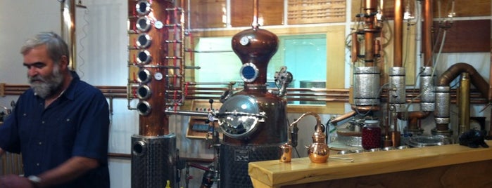 Phrog Island Spirits Distillery is one of Canadian Distilleries.
