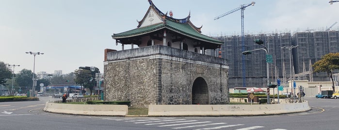 鳳山県旧城南門 (啟文門) is one of 一路平安　台湾.