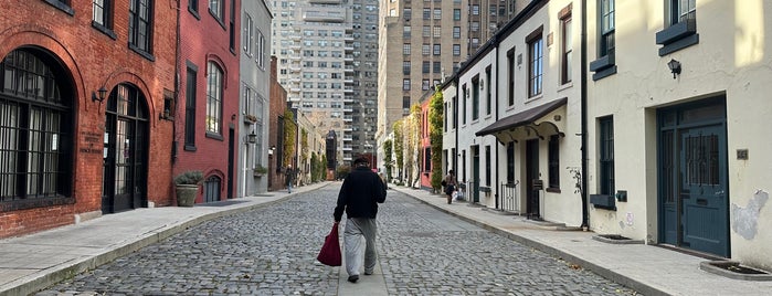 Washington Mews is one of To Do List of NYC.