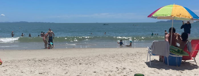 Beira Mar de Canasvieiras is one of florianópolis.