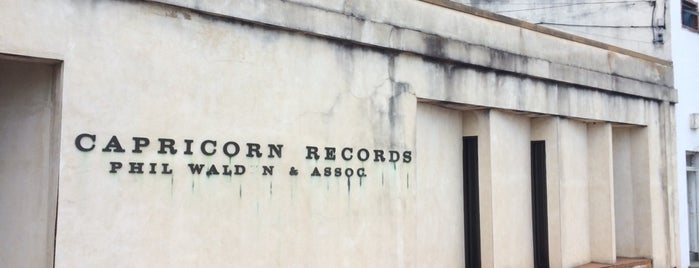 Capricorn Records Recording Studios is one of Chester'in Beğendiği Mekanlar.