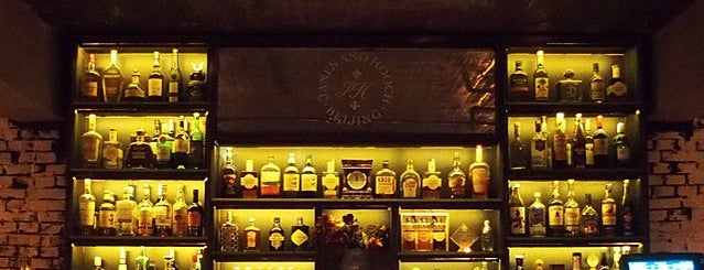 Janes + Hooch is one of Asia's Best Bars 2016.