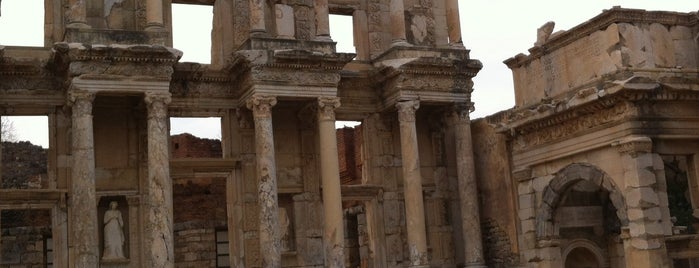 Celsus Kütüphanesi is one of Ephesus and Pamukkale.