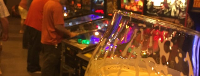 The Circuit - Arcade Bar is one of Anna's Saved Places.