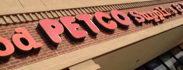 Petco is one of Wayneさんのお気に入りスポット.