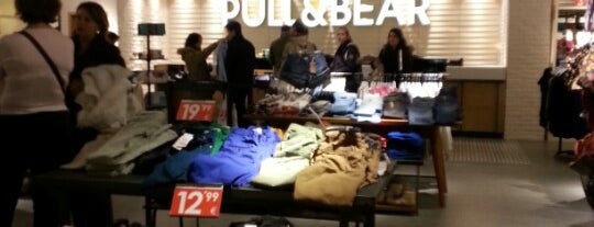 Pull&Bear is one of PARIS SHOPPING.