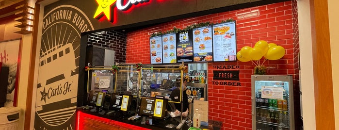 Carl's Jr. is one of Фаст-фуды Питера.