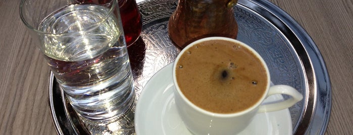 Eskale CAFE Bistro is one of EMİROĞLU's Saved Places.