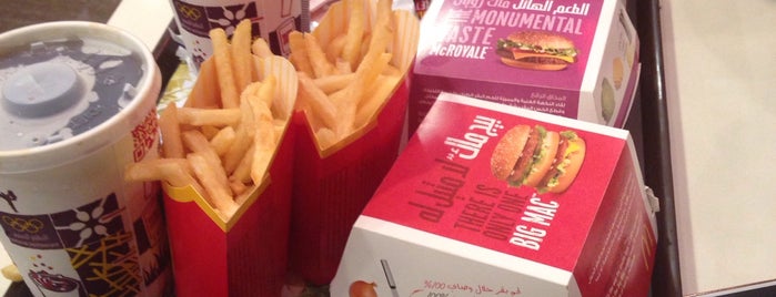McDonald's is one of Lieux qui ont plu à Bandder.