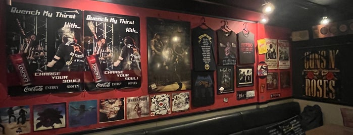 ハードロック居酒屋Fuel (フュエル) is one of Rock Bar.