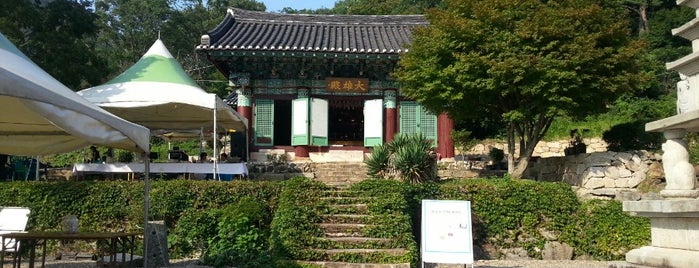 정수사 (淨水寺) is one of Buddhist temples in Honam.