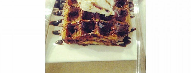 OMA'S Authentic Liege Belgian Waffle is one of Davao's Famous Foodstops.