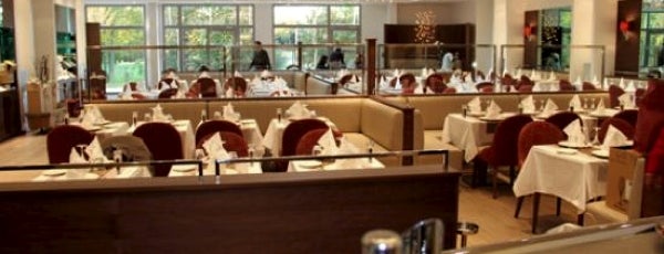 Brasserie Flo is one of 9 лучших ресторанов в аэропортах Европы.