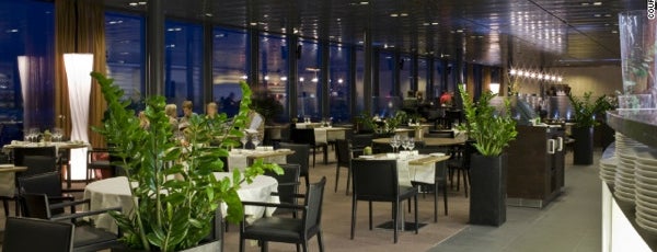 Altitude is one of 9 лучших ресторанов в аэропортах Европы.