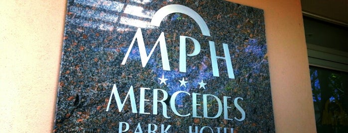 Mercedes Park is one of Locais curtidos por Ricardo.