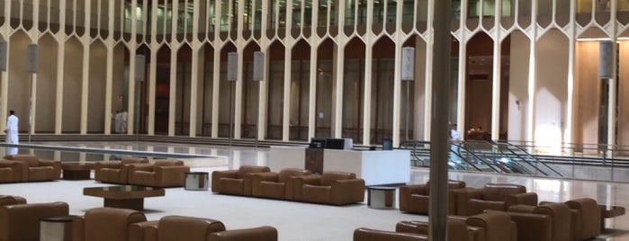 Saudi Central Bank (SAMA) is one of Lugares favoritos de -.