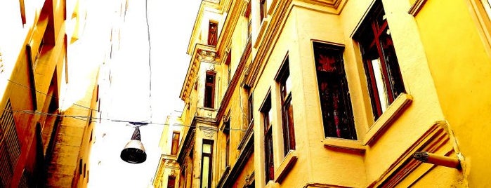 Chillout Hostel & Cafe is one of Best Hostels in Istanbul For a Cheap & Comfy Trip.