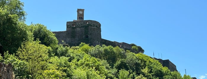 Kalaja e Gjirokastres is one of Arnavutluk.