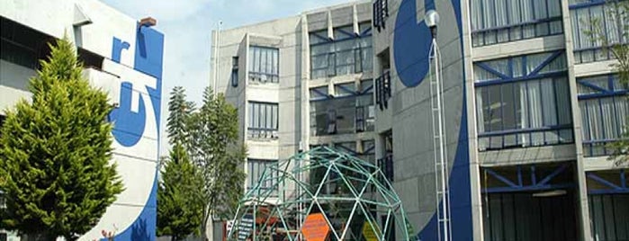 Universidad Autónoma Metropolitana Unidad Xochimilco is one of Ariana'nın Beğendiği Mekanlar.