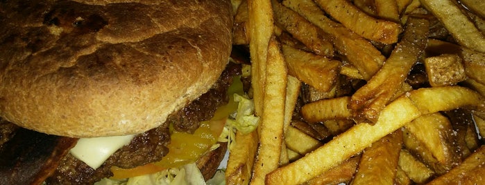 Jobo's Hamburger Grill is one of Deimos: сохраненные места.