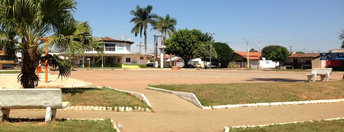 Praça Central Itapaci is one of Goiás.