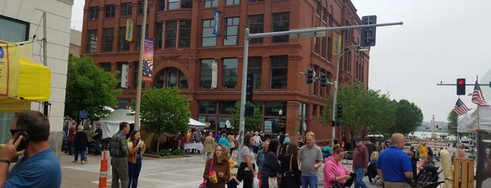 Beaux Arts Fair is one of Things to Do in Davenport, Iowa.