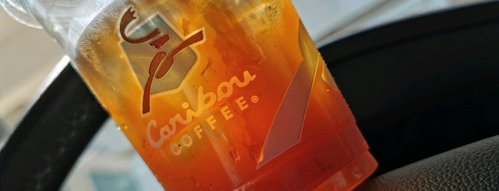 Caribou Coffee is one of Tempat yang Disukai Haya.