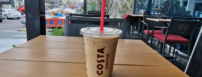 Costa Coffee is one of Tempat yang Disimpan Mishal.