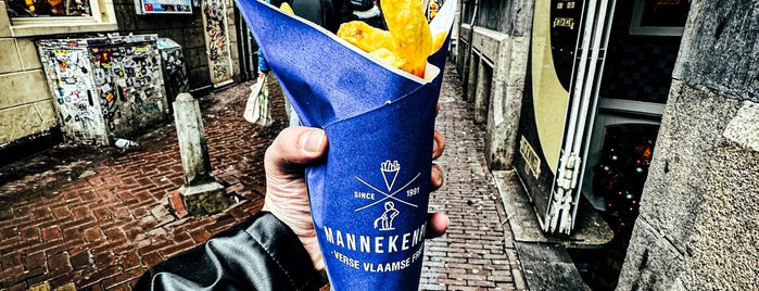 Manneken Pis is one of Burcu’s Amsterdam Trip.