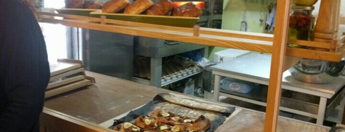 Good Bread Bakery is one of Lugares favoritos de Amit.