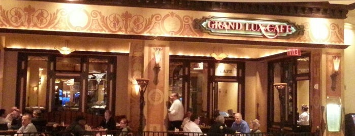 Grand Lux Cafe is one of Late Night (Las Vegas, NV).