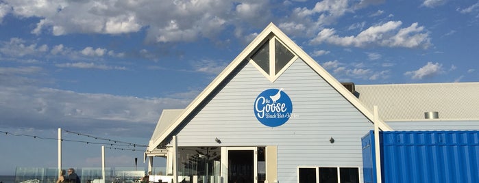 The Goose Beach Bar & Kitchen is one of Tempat yang Disukai NeMeSiS.