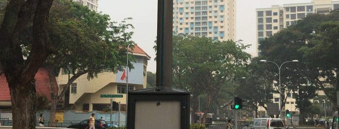 Bus Stop 52261 (Opp Blk 73) is one of Waiting Point.