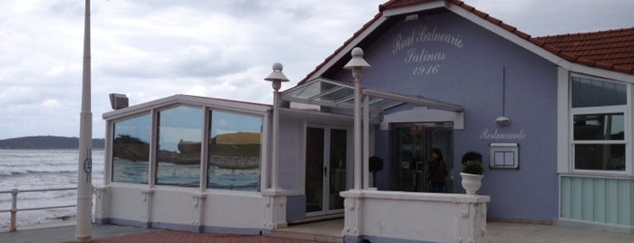 Real Balneario de Salinas is one of Restaurantes en Asturias.