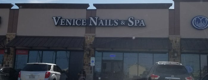 venice nails and spa is one of Lieux qui ont plu à Angela.
