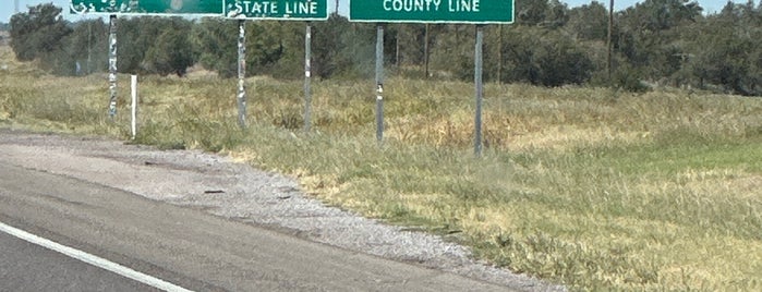 Oklahoma/Texas Border is one of Lieux sauvegardés par Kenny.