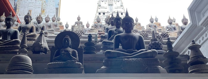 Gangaramaya Temple is one of Colombo.