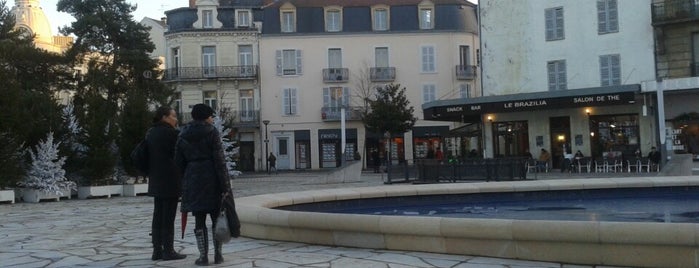 Place Charles de Gaulle is one of Vichy.