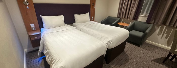 Premier Inn Dubai International Airport is one of George’s Liked Places.