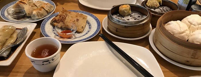 Dim Sum is one of Kevin’s Liked Places.