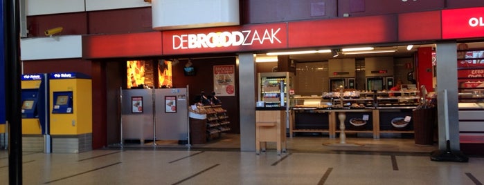 De Broodzaak is one of Kevinさんのお気に入りスポット.